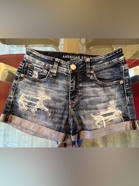 American Eagle Distressedy Denim Shorts - Blue